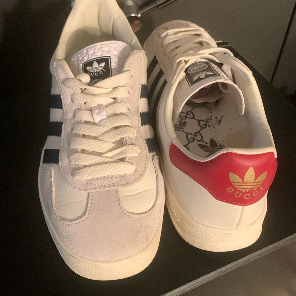 Gucci White and Red Athletic Shoes